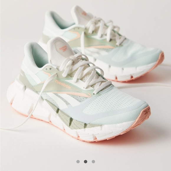 Reebok Floatzig 1 EUC - Picture 2 of 7